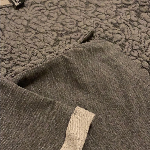 H&M lacey crotchet (front) detail top - Picture 3 of 3